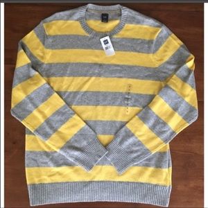 Gap Men’s Wool Blend Crewneck Sweater